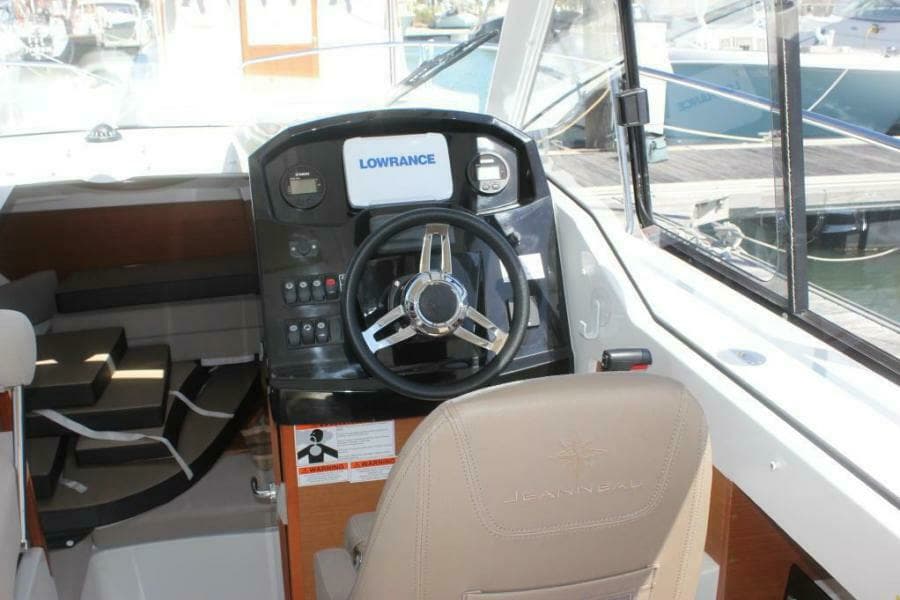 2016 Jeanneau 795 Merry Fisher