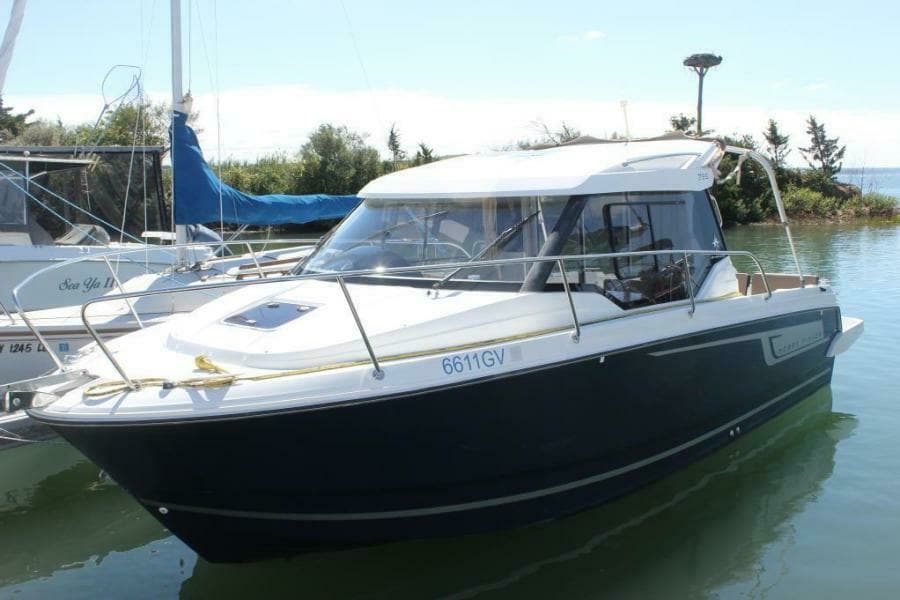 2016 Jeanneau 795 Merry Fisher