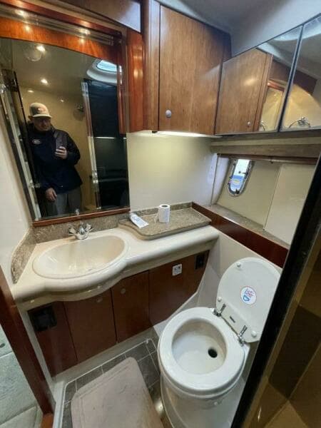 2008 Cruisers Yachts 390 Sports Coupe