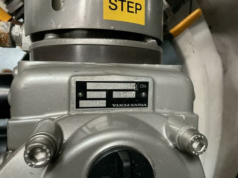 2008 Cruisers Yachts 390 Sports Coupe