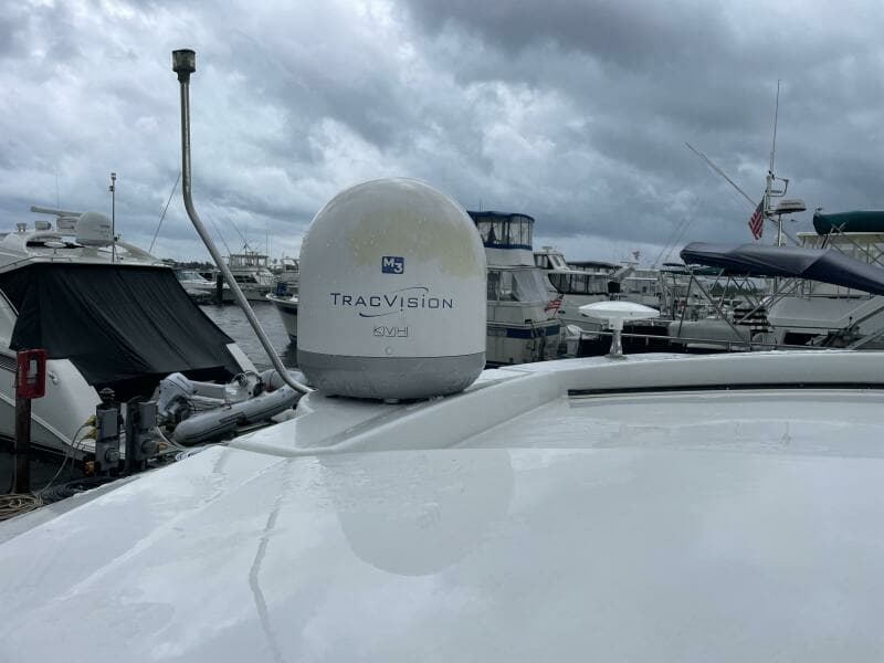 2008 Cruisers Yachts 390 Sports Coupe