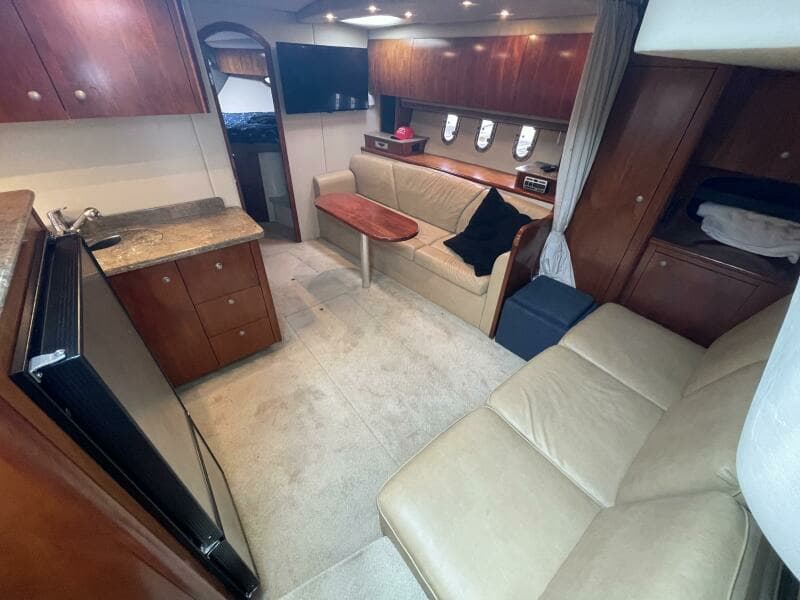 2008 Cruisers Yachts 390 Sports Coupe