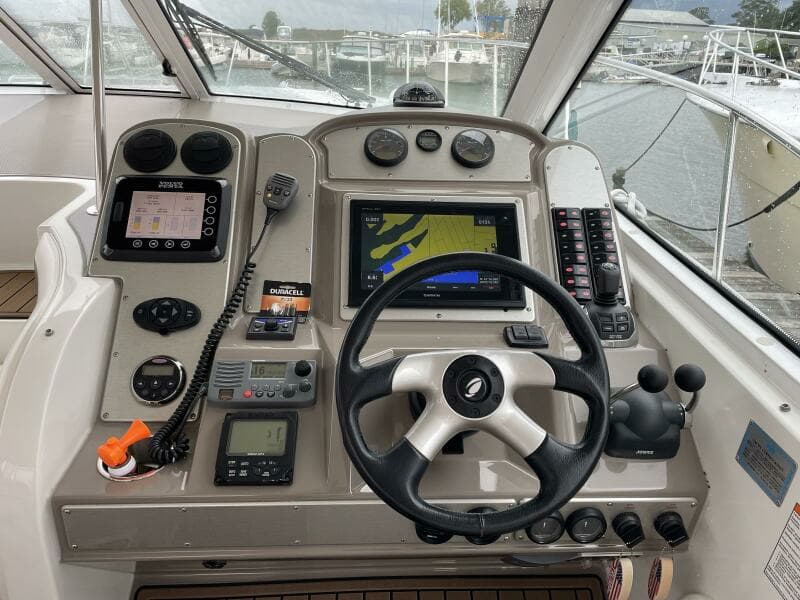 2008 Cruisers Yachts 390 Sports Coupe