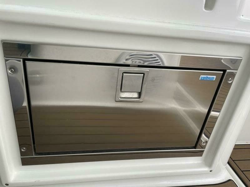 2008 Cruisers Yachts 390 Sports Coupe