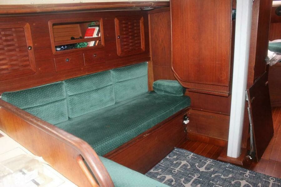 1987 Sabre 42 Centerboard Sloop