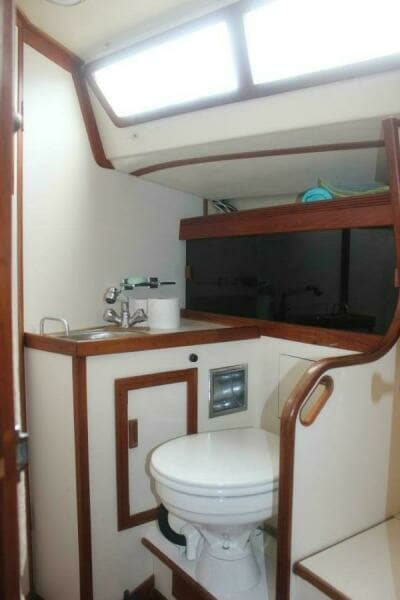 1987 Sabre 42 Centerboard Sloop