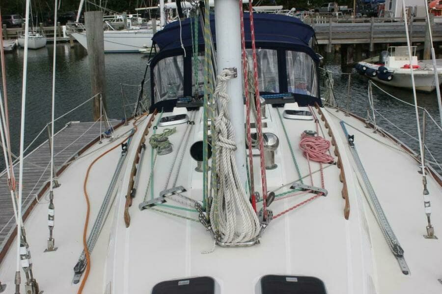 1987 Sabre 42 Centerboard Sloop