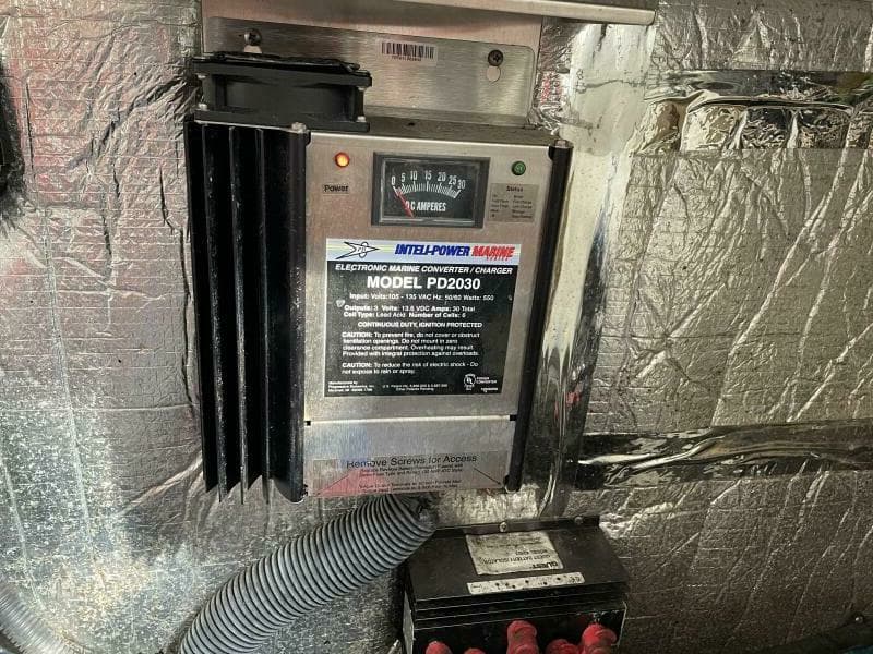 2006 Rinker Express Cruiser