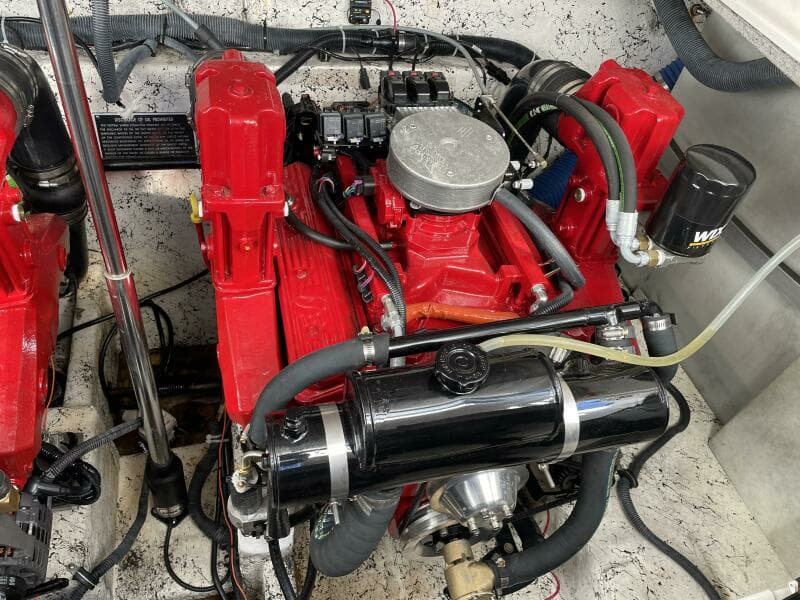 2006 Rinker Express Cruiser