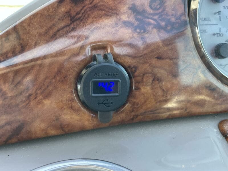 2006 Rinker Express Cruiser