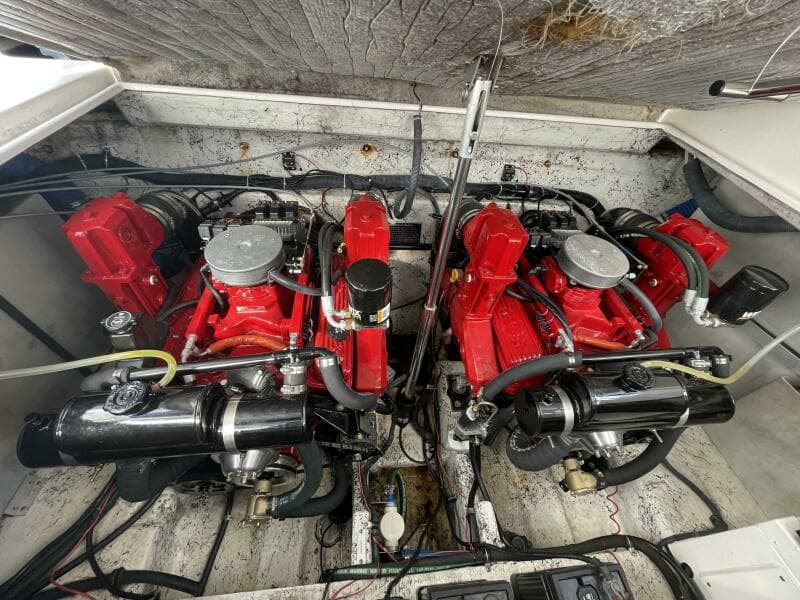 2006 Rinker Express Cruiser