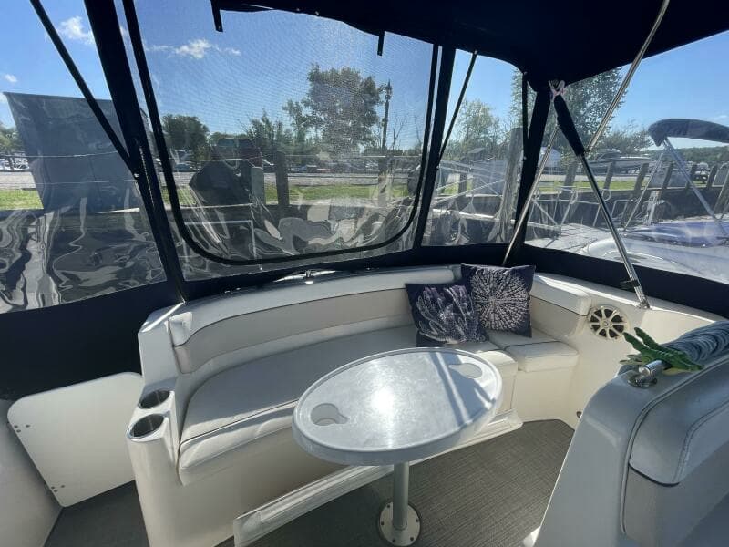 2006 Rinker Express Cruiser