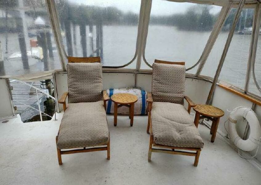 1996 Hatteras 50' Sport Deck