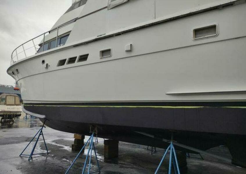 1996 Hatteras 50' Sport Deck