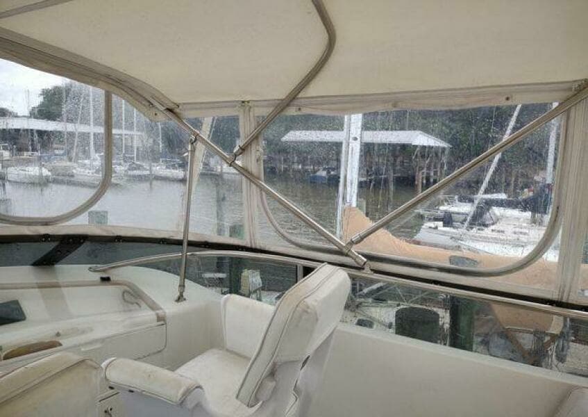 1996 Hatteras 50' Sport Deck