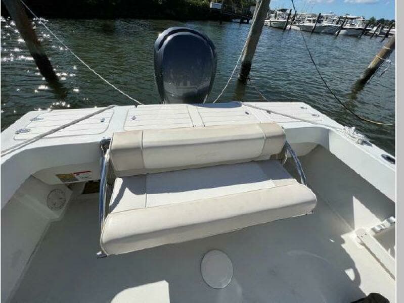 2014 Parker 2320 SL Sport Cabin