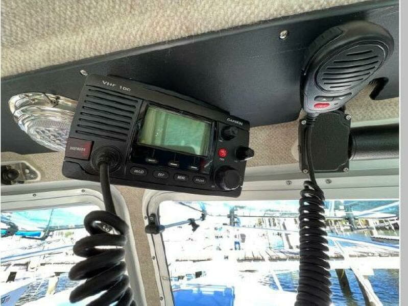 2014 Parker 2320 SL Sport Cabin