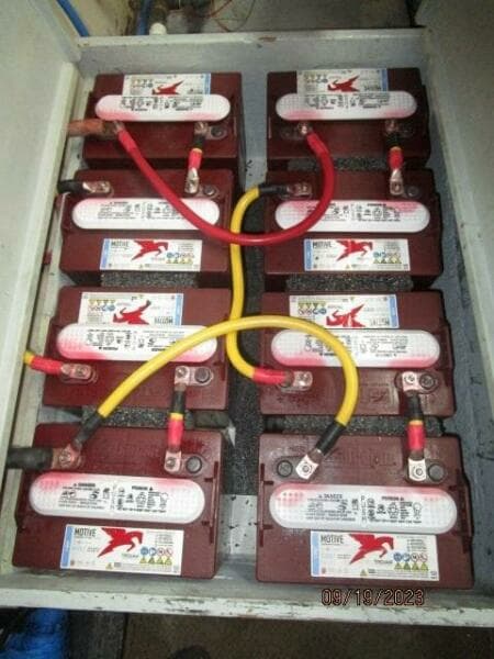 63' Hatteras starboard battery bank