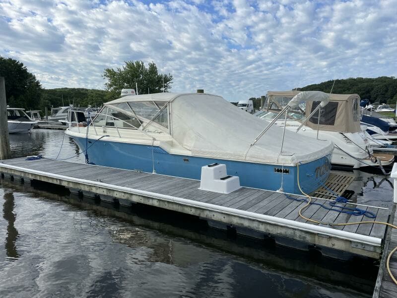 1984 Chris-Craft 316 Commander