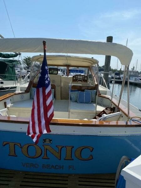 1984 Chris-Craft 316 Commander