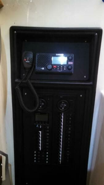 1984 Chris-Craft 316 Commander