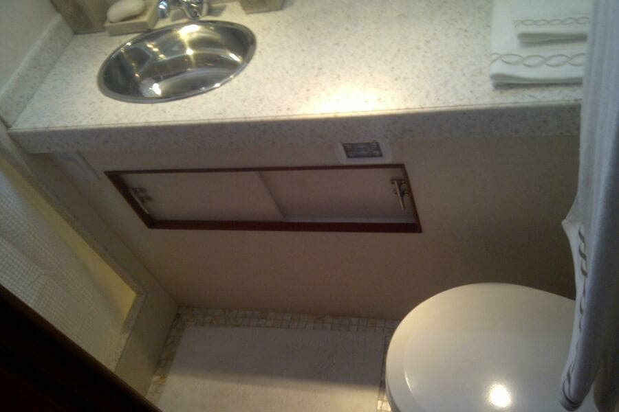 1973 Chris-Craft 47 Commander Flush Deck