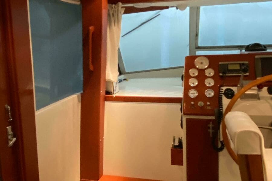 1973 Chris-Craft 47 Commander Flush Deck