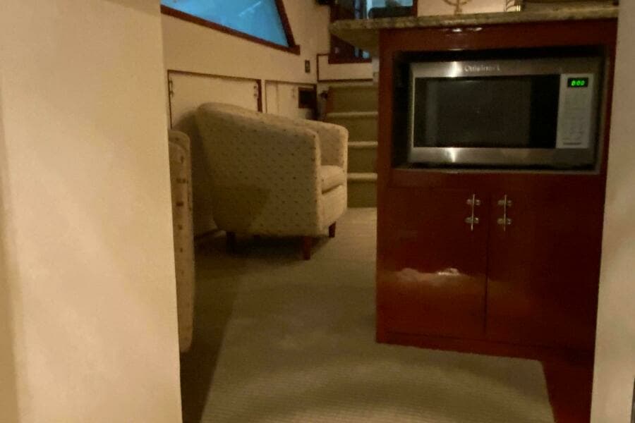 1973 Chris-Craft 47 Commander Flush Deck