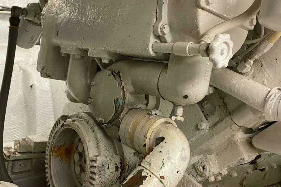 1973 Chris-Craft 47 Commander Flush Deck