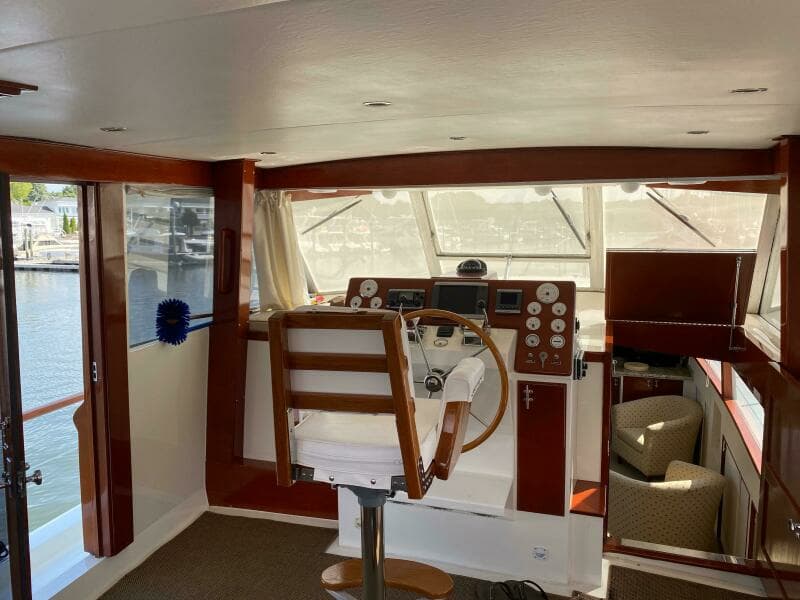 1973 Chris-Craft 47 Commander Flush Deck