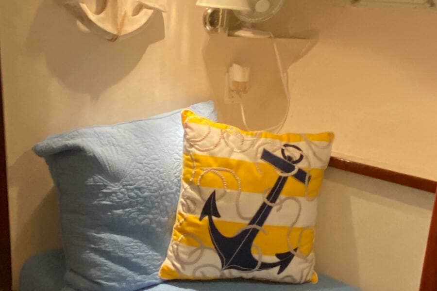 1973 Chris-Craft 47 Commander Flush Deck