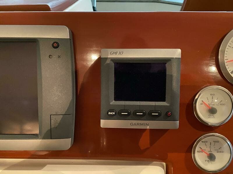 1973 Chris-Craft 47 Commander Flush Deck