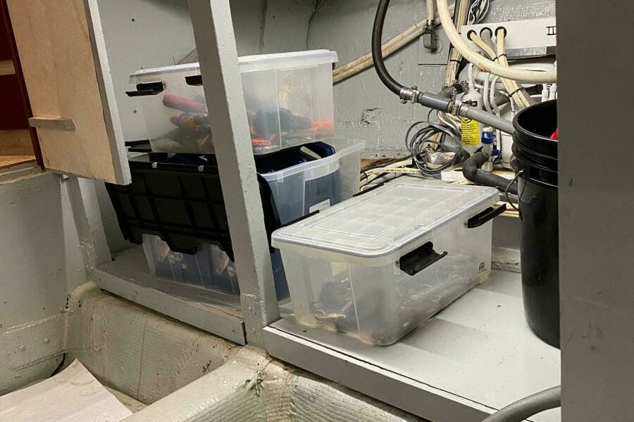 1973 Chris-Craft 47 Commander Flush Deck