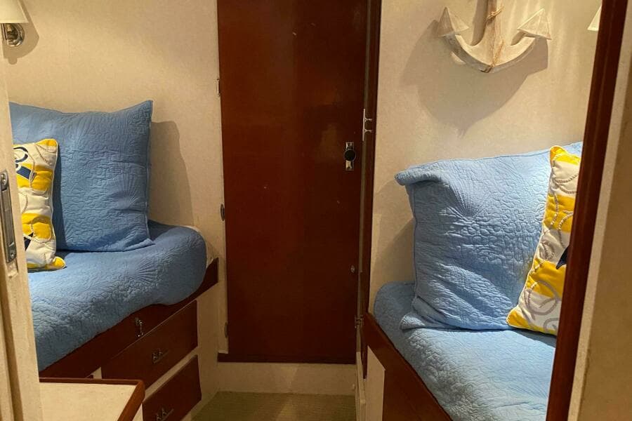 1973 Chris-Craft 47 Commander Flush Deck