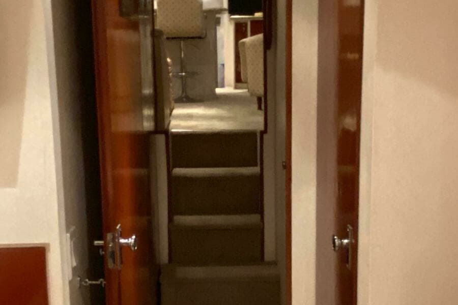 1973 Chris-Craft 47 Commander Flush Deck