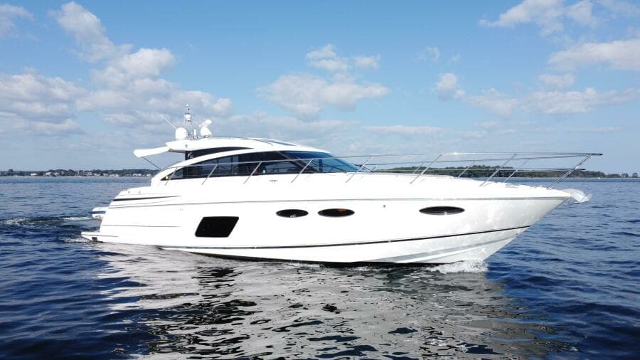 2015 Princess V52