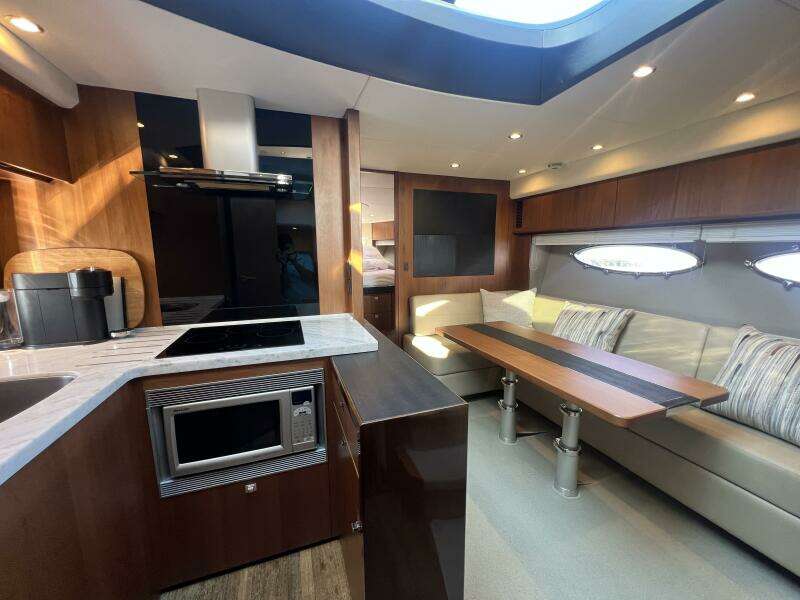 2015 Princess V52