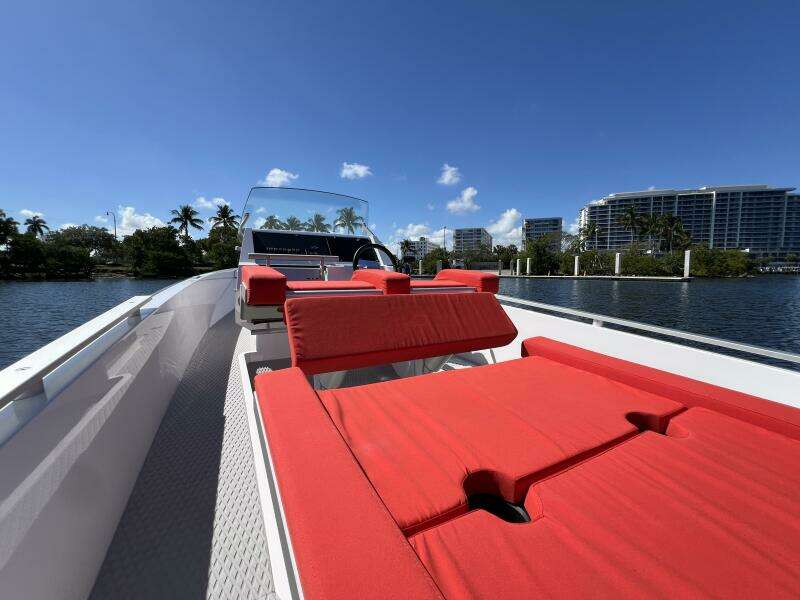 2021 Goldfish 23 Tender