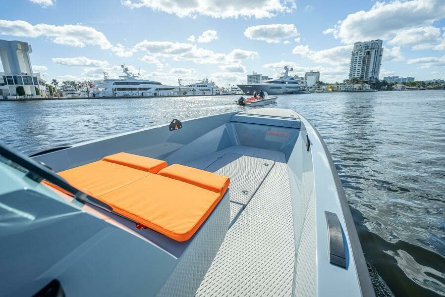 2024 Goldfish 28 Tender