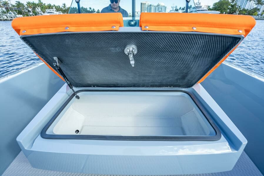 2024 Goldfish 28 Tender