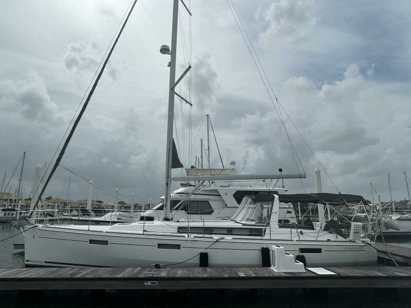 2017 Beneteau Oceanis 45