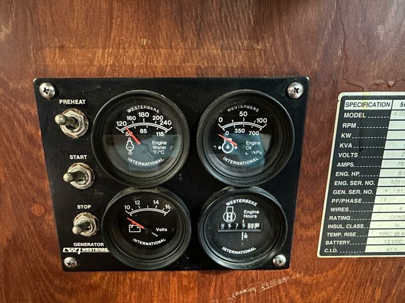 1998 Pacific Seacraft Crealock 37