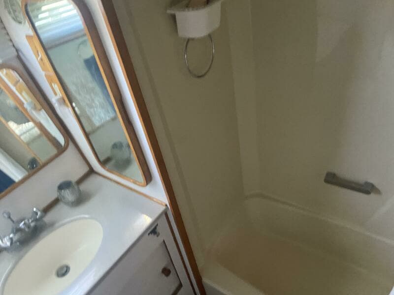 1989 Chris-Craft 427 Catalina