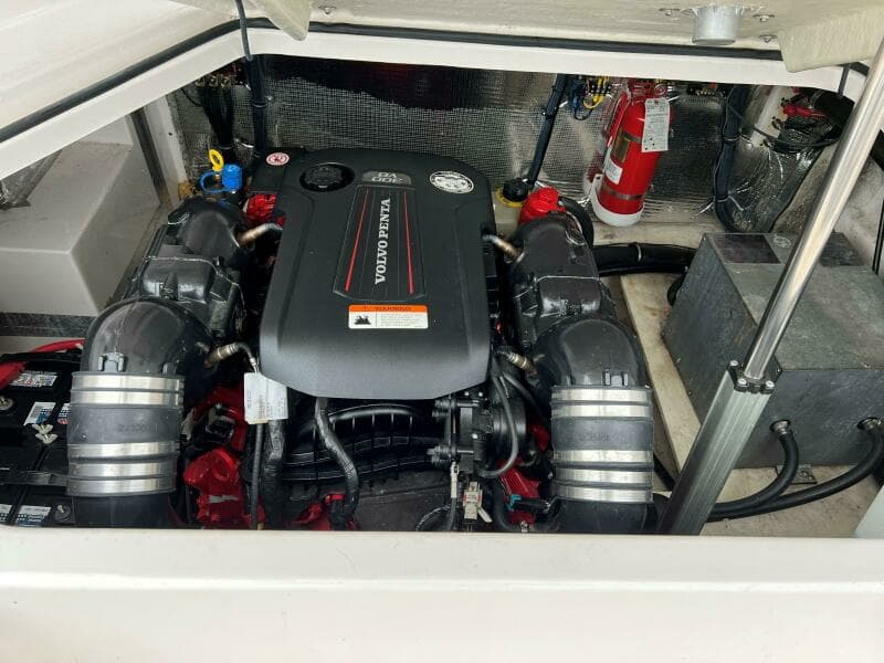 2017 Regal 28 Express