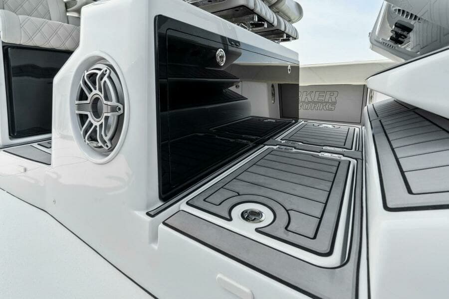 2022 Barker Boatworks 40 HPC 