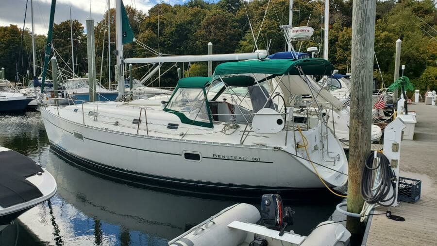 2000 Beneteau 361
