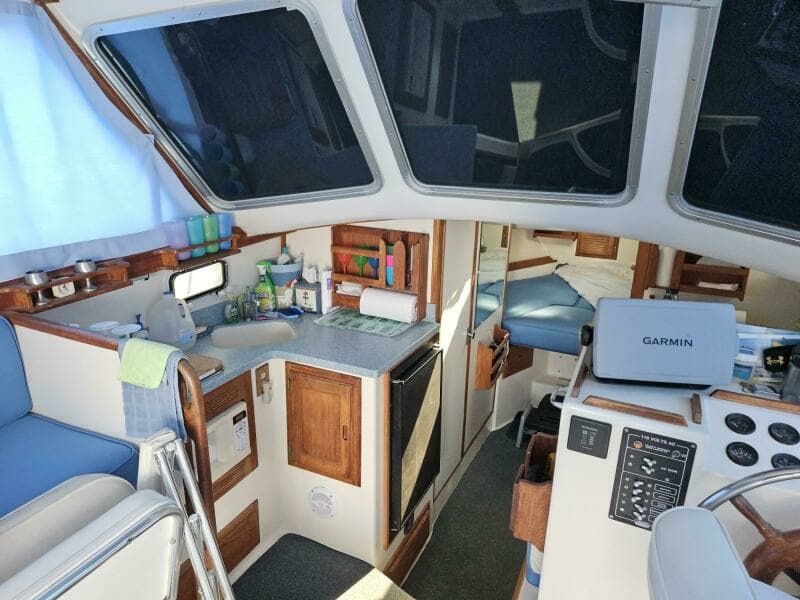 1989 Nauset 35 Flybridge Downeast Cruiser