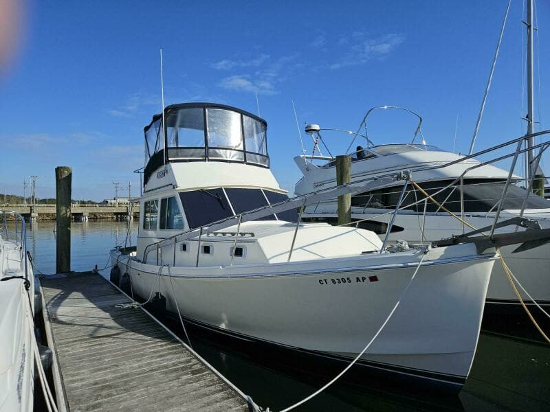 1989 Nauset 35 Flybridge Downeast Cruiser