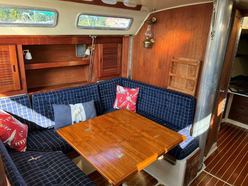 1986 Catalina Catalina 36 Tall Ri