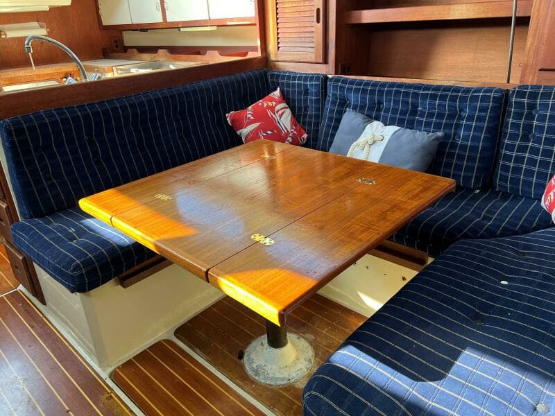 1986 Catalina Catalina 36 Tall Ri